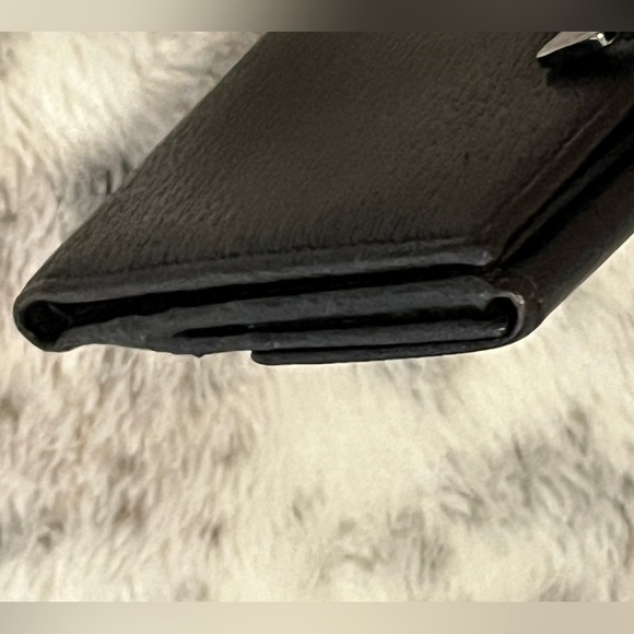 Gucci Vintage Leather Compact Wallet - Picture 10 of 13